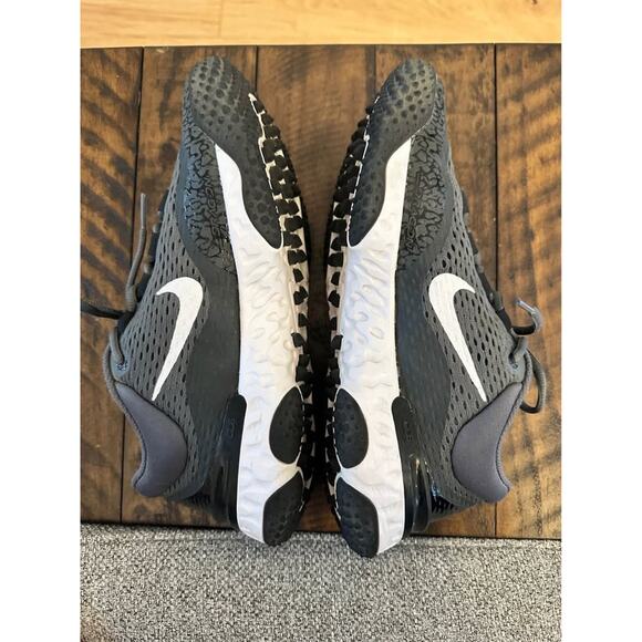 Nike Alpha Huarache Elite 4 Turf Baseball Cleats – Men’s 7 (Black/Gray/White) - Picture 3 of 10